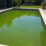 Tratamiento de una piscina turbia con floculante y filtración